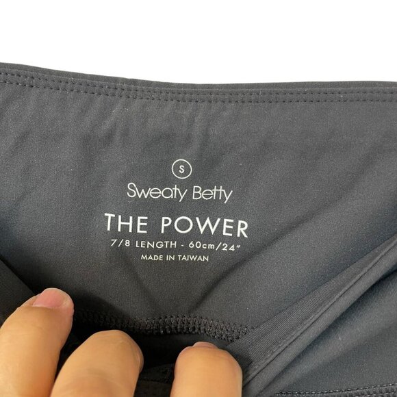 Sweaty Betty The Power 7/8 Legging Gray Union Jack Print Size Small 24” Inseam - Picture 3 of 8